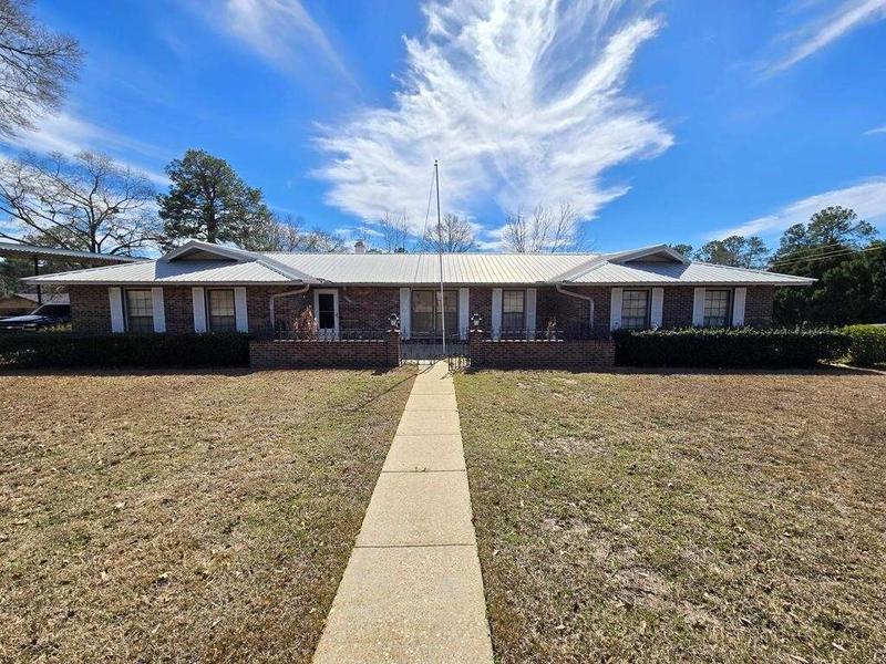 1900 Westover, Dothan, AL 36303  624865480 for Sale