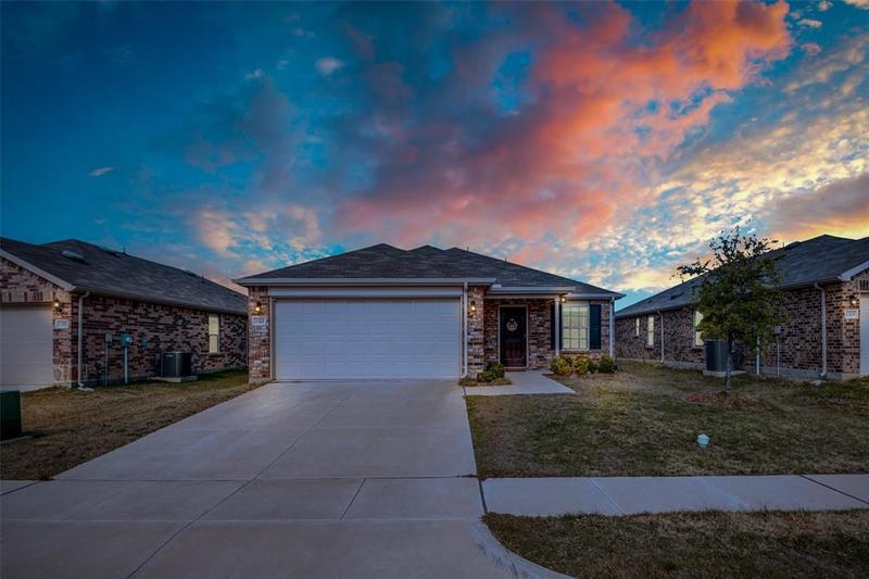 1321 Waggoner Dr, Aubrey, TX 76227 for Sale