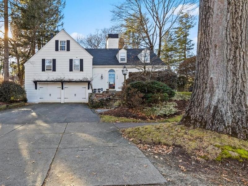 146 Arnold Road, Newton, MA 02459 for Rent