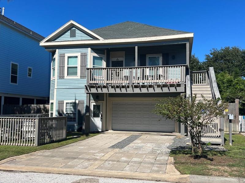 924 Avenue L, Galveston, TX 77550 - MLS 47934794 for Rent