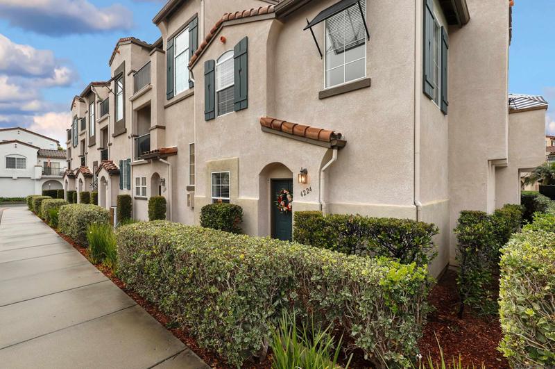 6224 Via Trato, Carlsbad, CA 92009 - MLS 240002962 for Sale