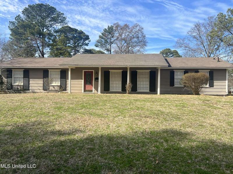 1450 Springdale Dr Drive, Jackson, MS 39211  625071551 for Sale