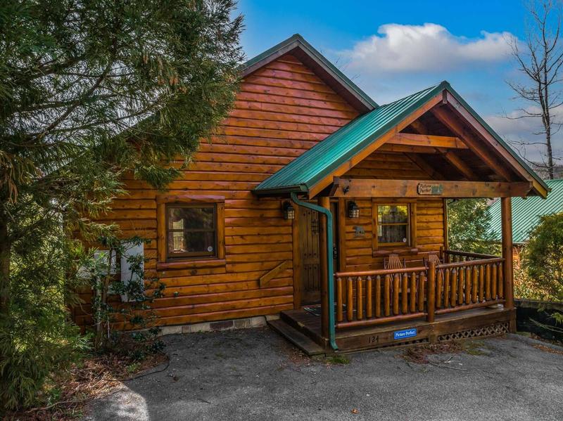 124 Baby Bear Track, Gatlinburg, TN 37738  624551596 for Sale