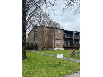 Henry Ave Unit 11q for Sale