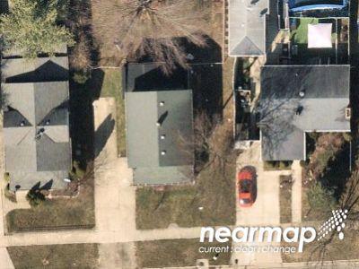 E Walnut St for Sale