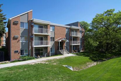 Lake Grace Apartments