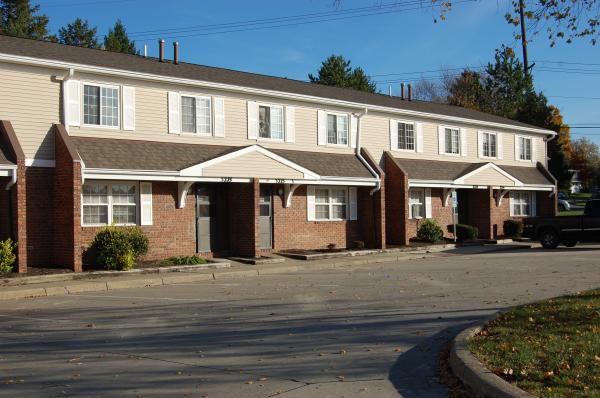 Honey Locust Apartments