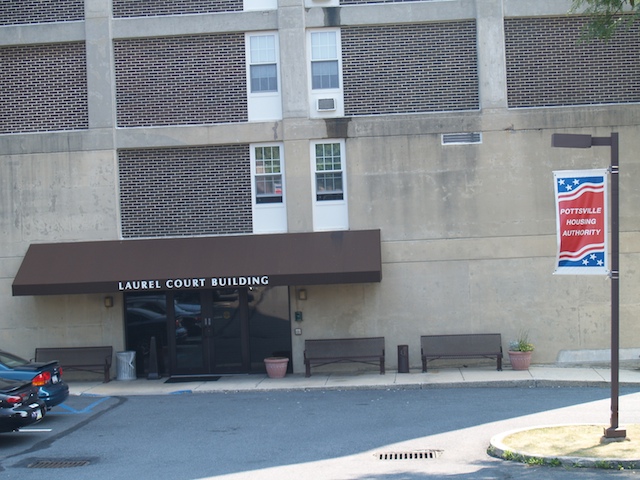 Laurel Court Apartments