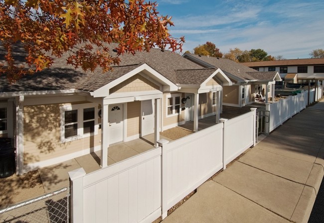 Linmar Terrace