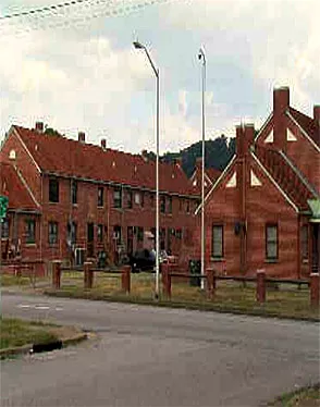 East Lake Courts
